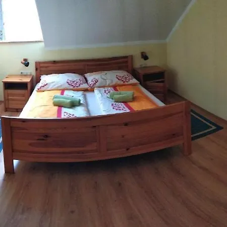 Schneider Apartman *